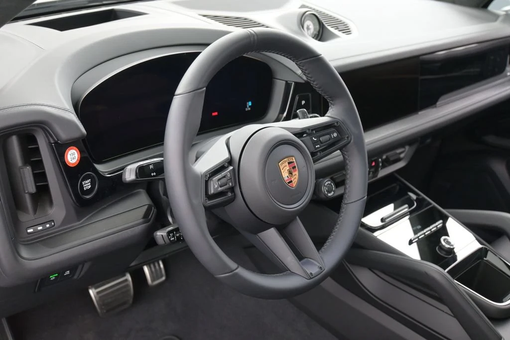2026 Porsche Cayenne GTS interior, Black