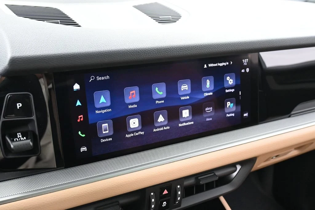 2026 Porsche Cayenne interior, Black/Mojave Beige