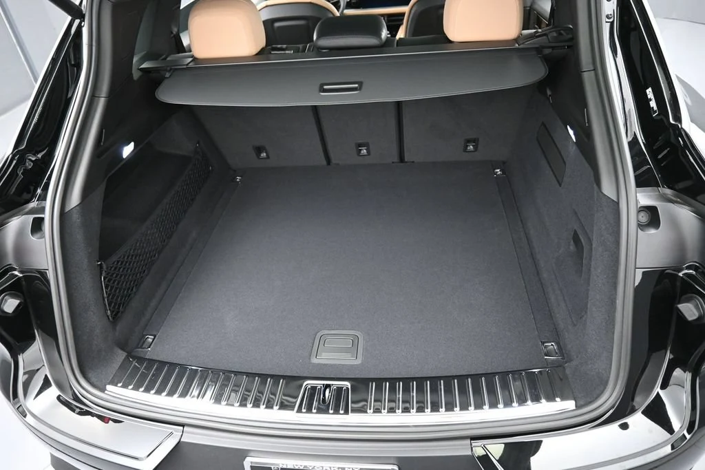 2026 Porsche Cayenne trunk