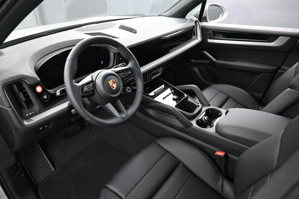 2026 Porsche Cayenne interior, Black