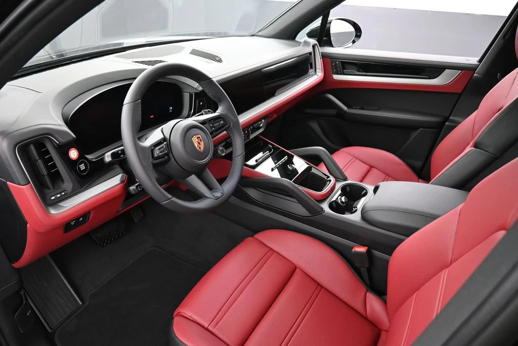 2026 Porsche Cayenne interior, Black/Bordeaux Red