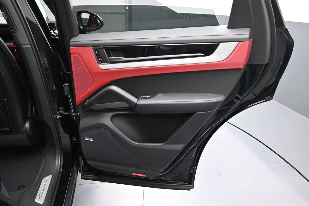 2026 Porsche Cayenne interior, door panel, Black/Bordeaux Red