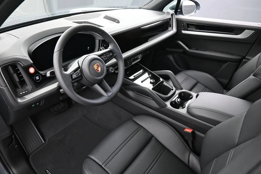 2026 Porsche Cayenne interior, Black