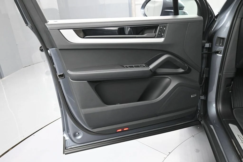 2026 Porsche Cayenne interior, door panel, Black