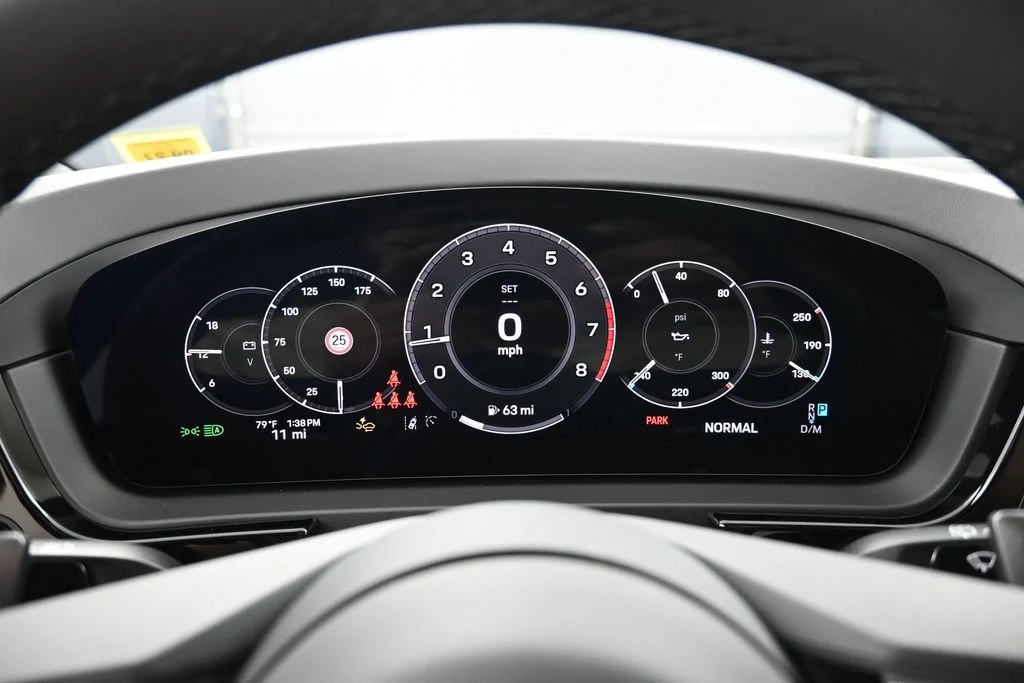 2026 Porsche Cayenne interior, Black