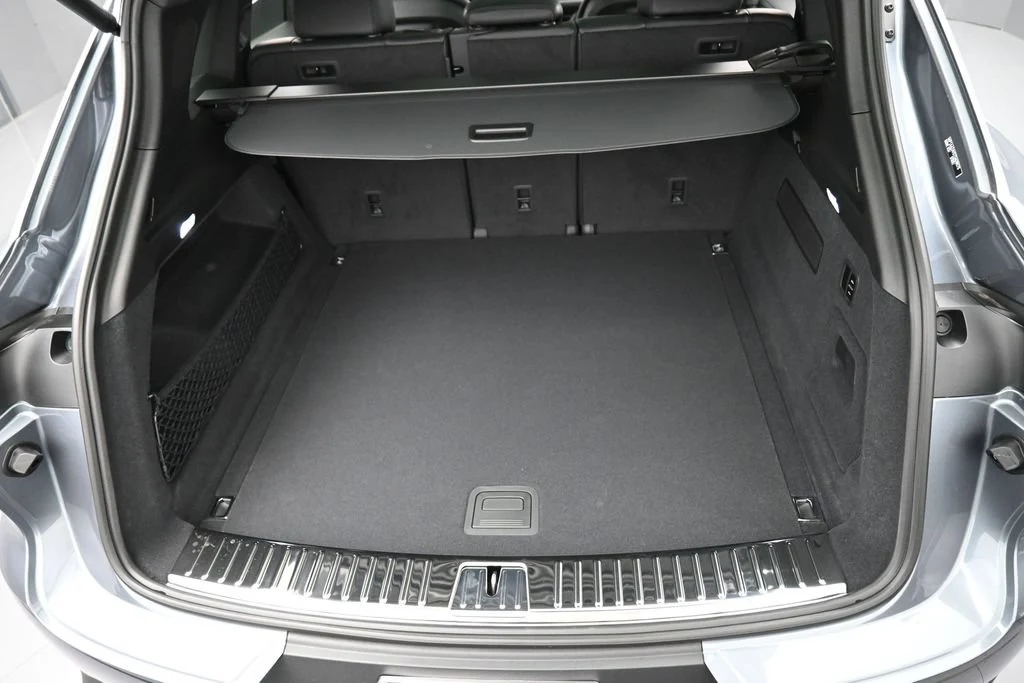 2026 Porsche Cayenne trunk