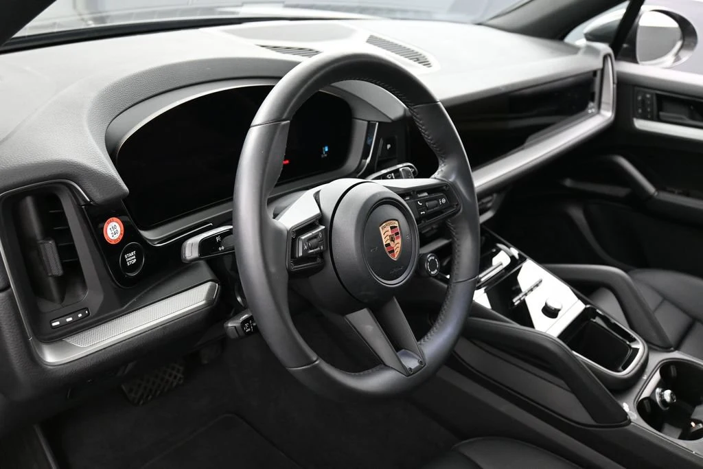 2026 Porsche Cayenne interior, Black