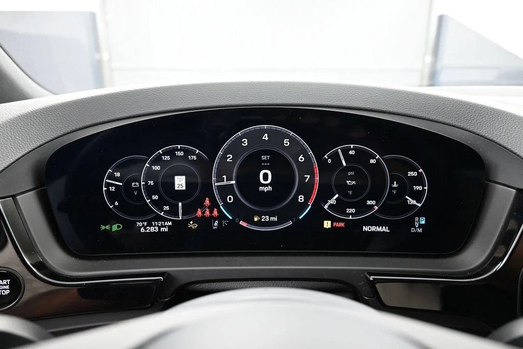 2026 Porsche Cayenne interior, Black