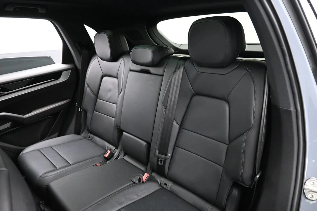 2026 Porsche Cayenne interior, seats, Black