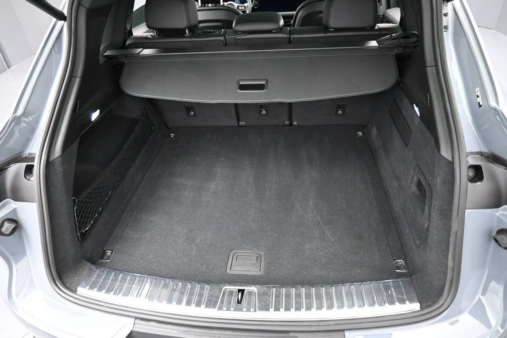 2026 Porsche Cayenne trunk