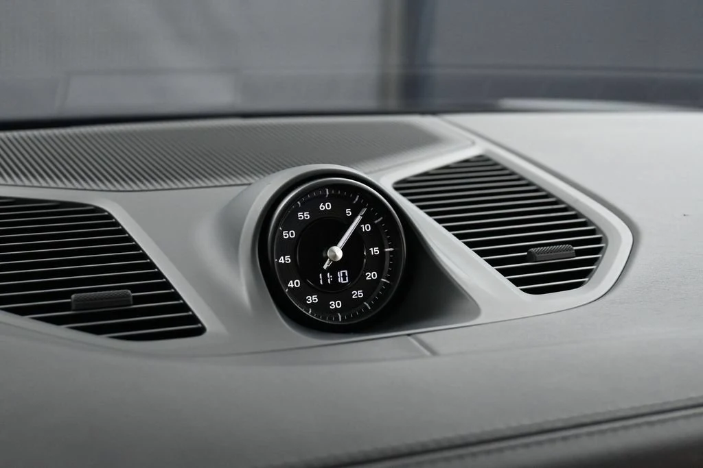 2025 Porsche Cayenne GTS Coupe interior, Black