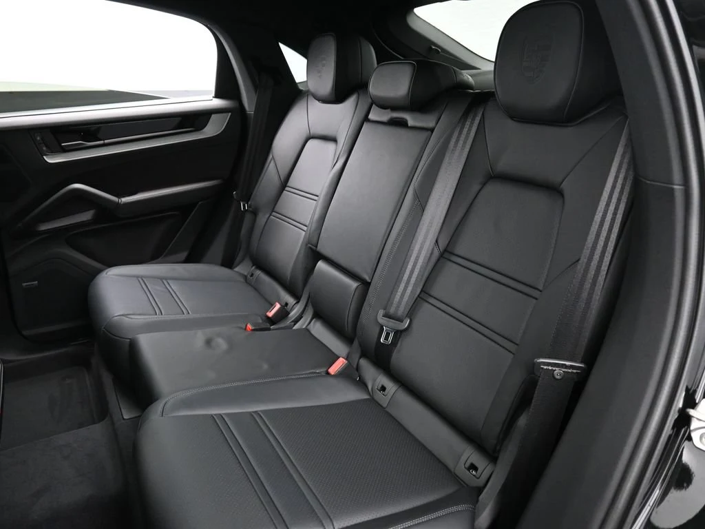 2026 Porsche Cayenne E-Hybrid Coupe interior, seats, Black
