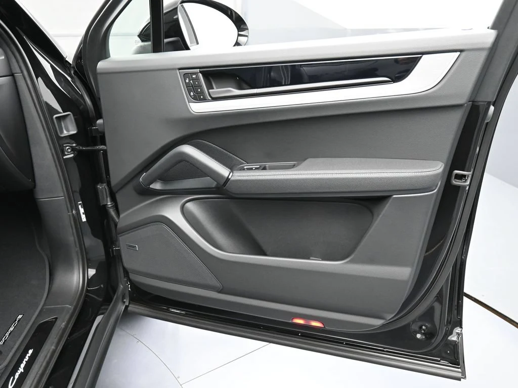 2026 Porsche Cayenne E-Hybrid Coupe interior, door panel, Black