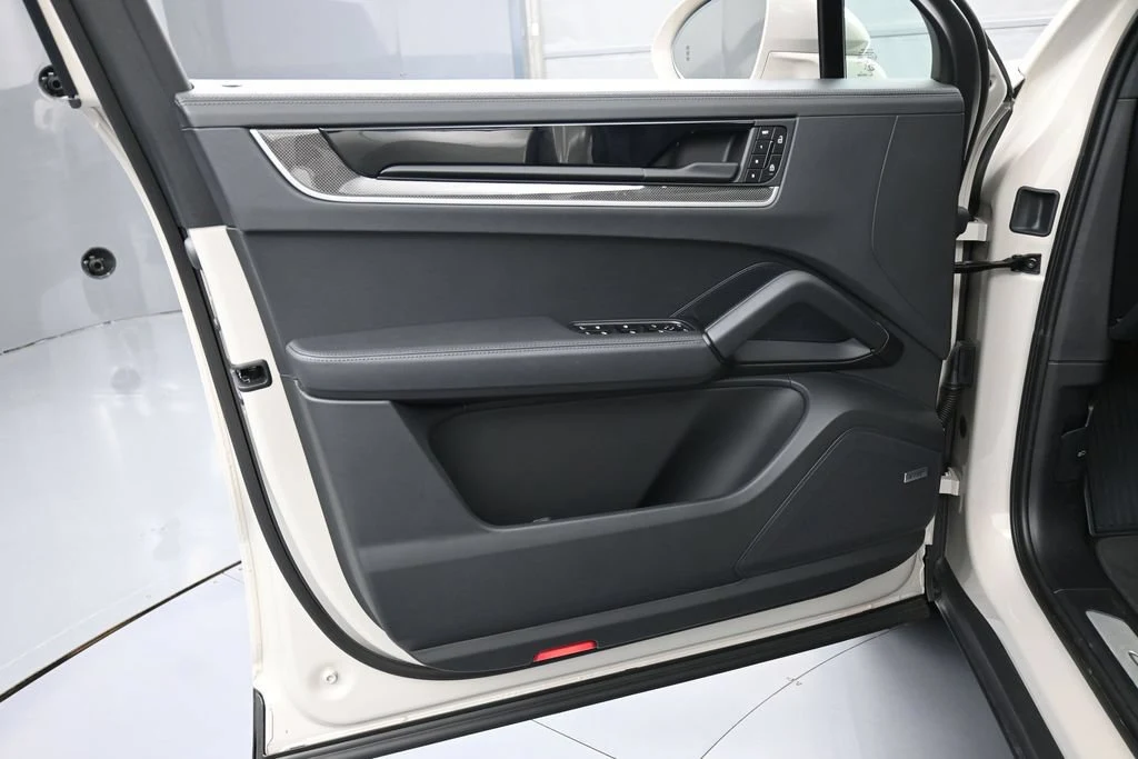 2026 Porsche Cayenne S Coupe interior, door panel