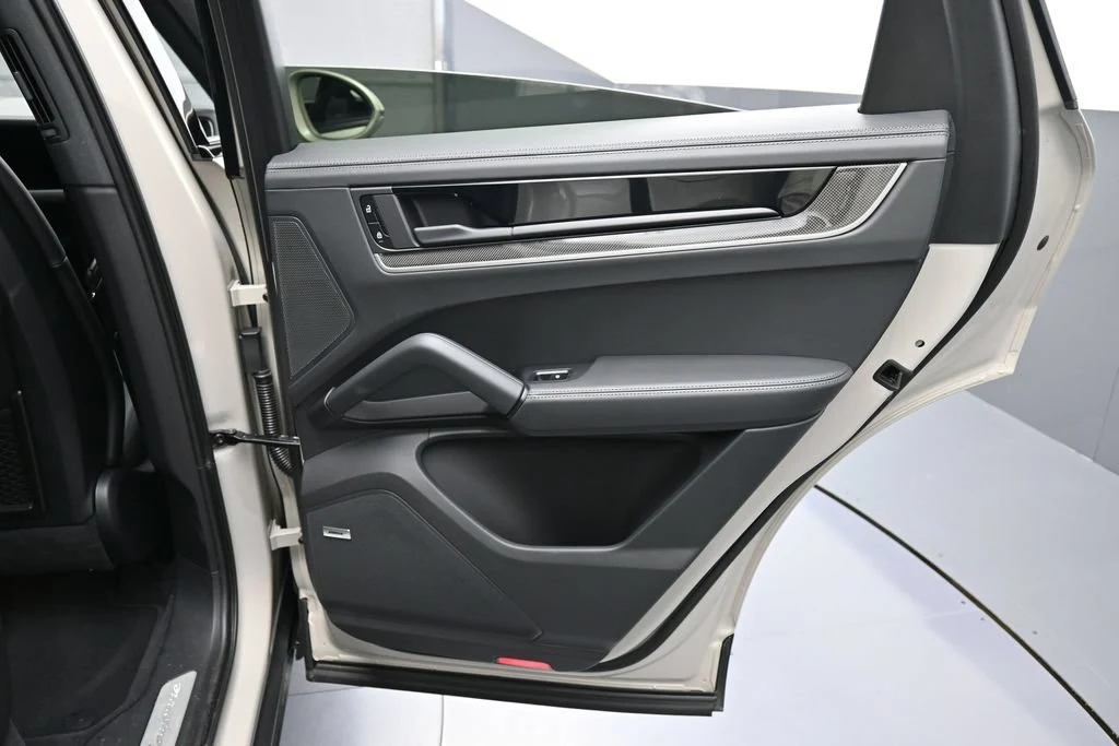 2026 Porsche Cayenne S Coupe interior, door panel