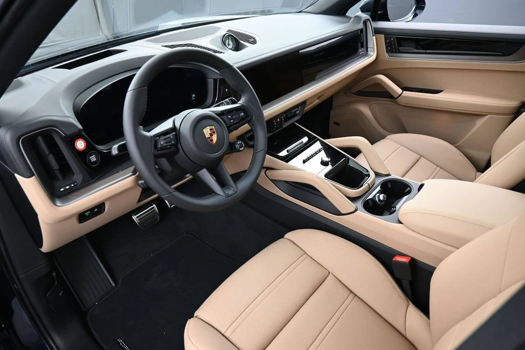 2026 Porsche Cayenne S Coupe interior, Black/Mojave Beige