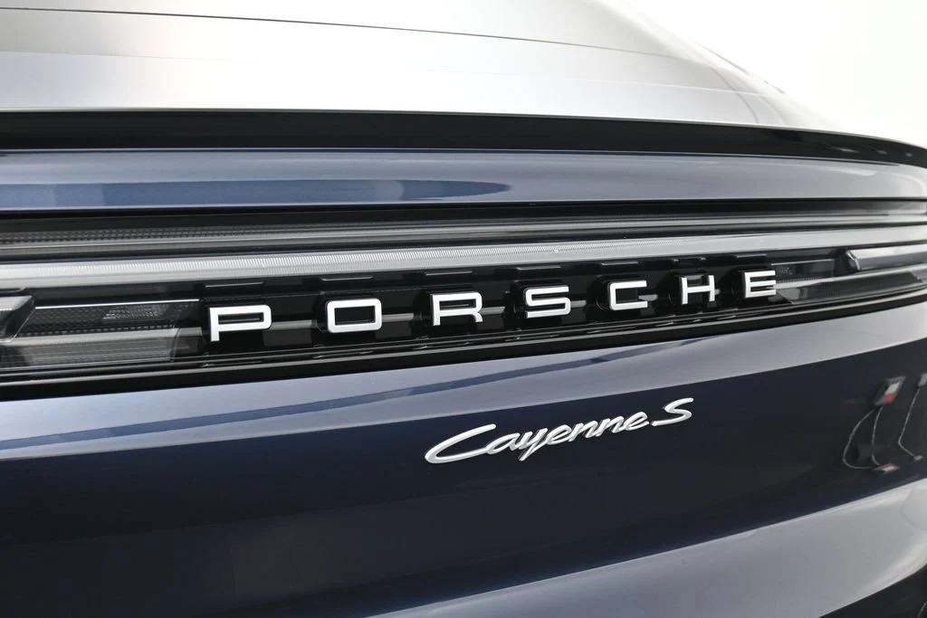 2026 Porsche Cayenne S Coupe, detail