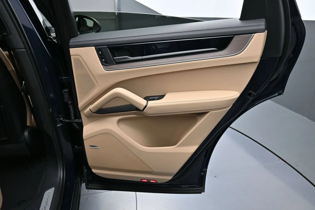 2026 Porsche Cayenne S Coupe interior, door panel, Black/Mojave Beige