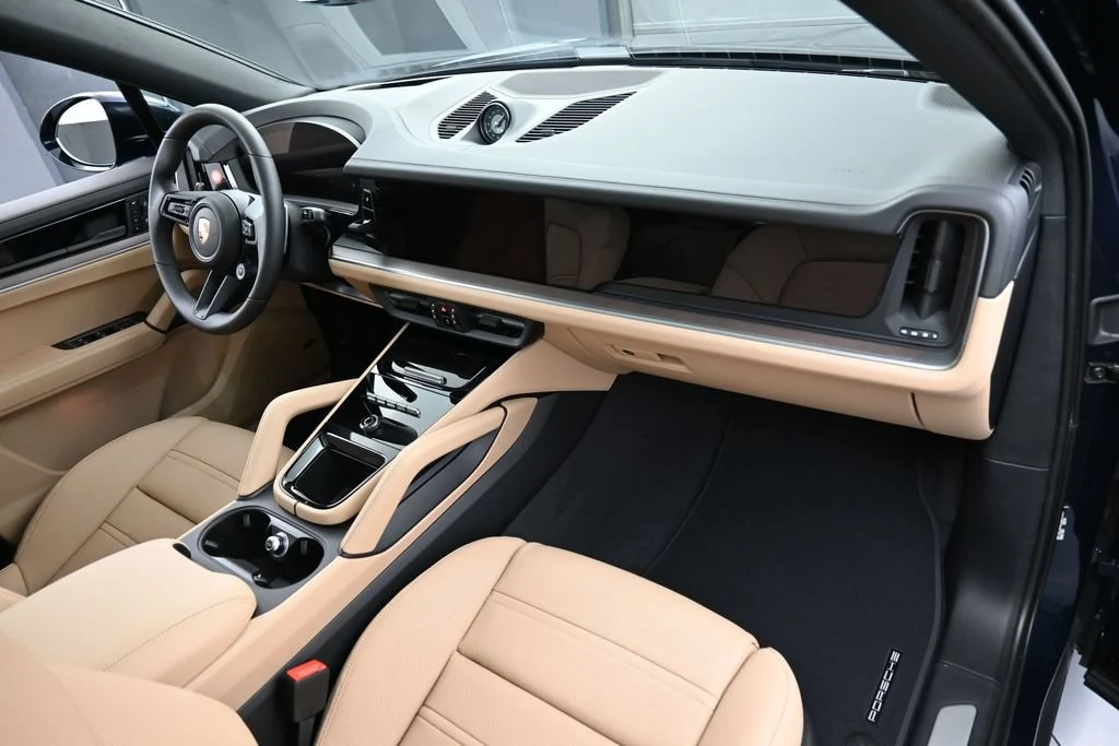2026 Porsche Cayenne S Coupe interior, Black/Mojave Beige