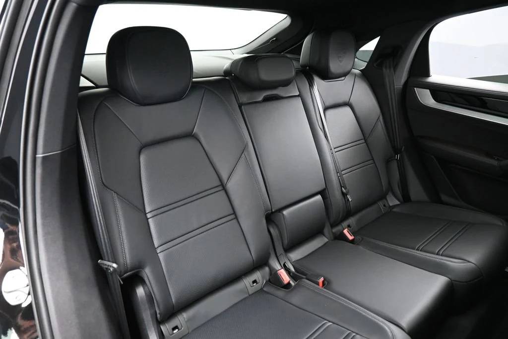 2026 Porsche Cayenne S Coupe interior, seats, Black