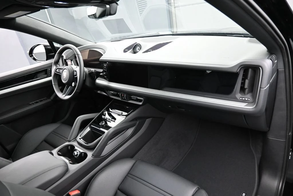 2026 Porsche Cayenne S Coupe interior, Black