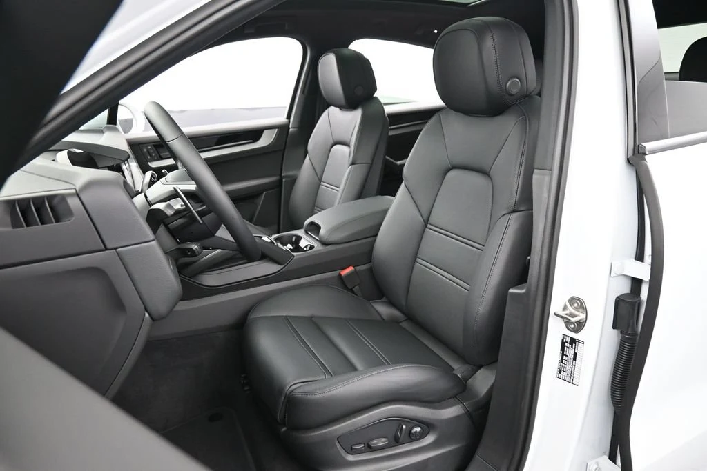 2026 Porsche Cayenne S Coupe interior, seats, Black