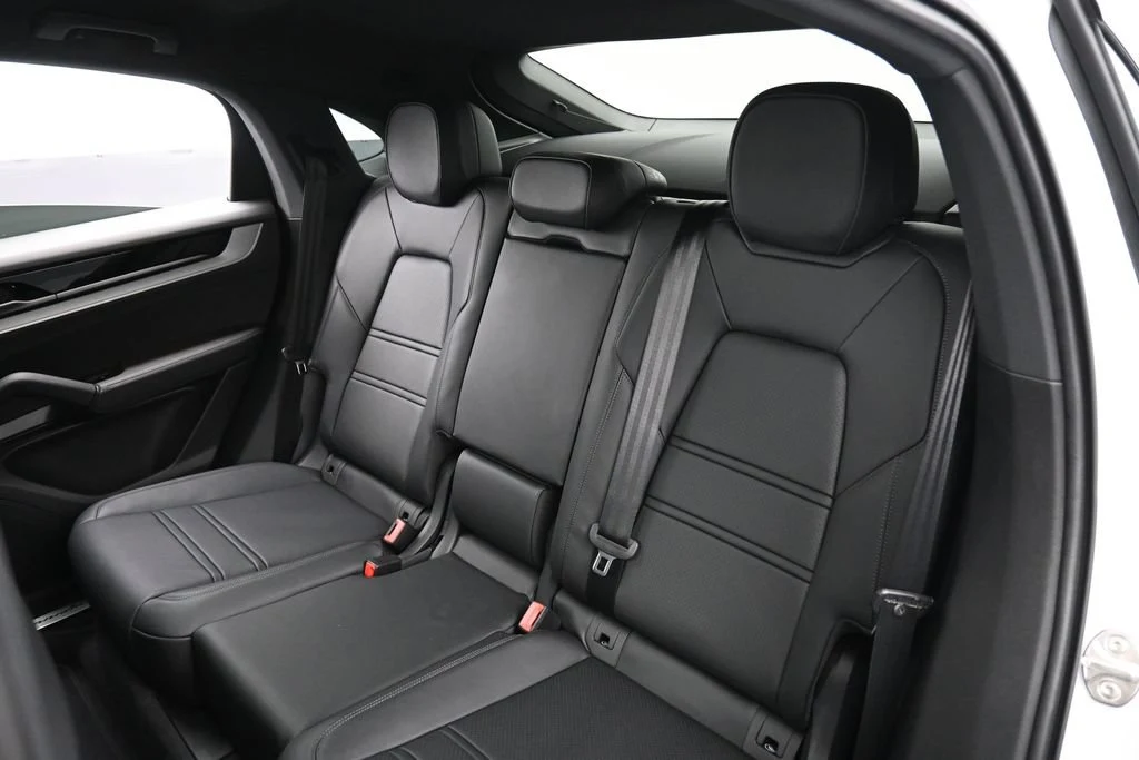 2026 Porsche Cayenne S Coupe interior, seats, Black
