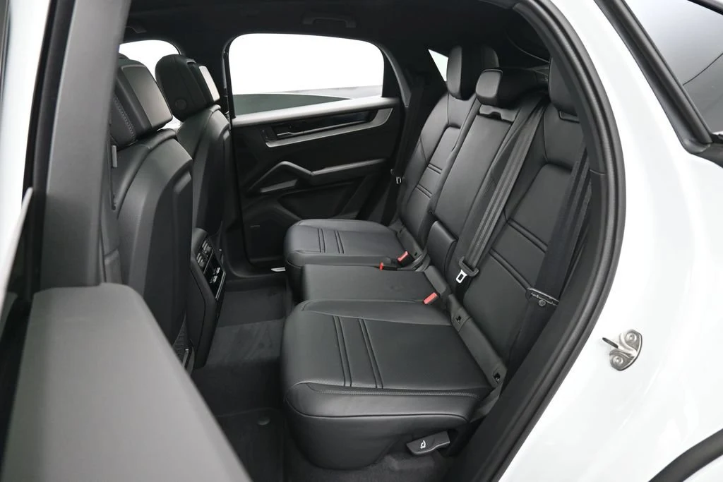 2026 Porsche Cayenne S Coupe interior, seats, Black