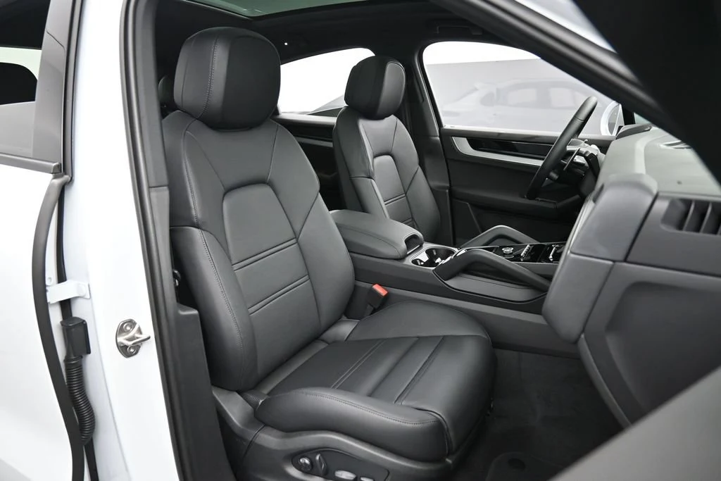 2026 Porsche Cayenne S Coupe interior, seats, Black