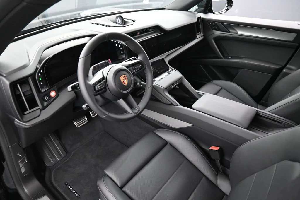 2026 Porsche Cayenne S Electric Coupe interior, Black