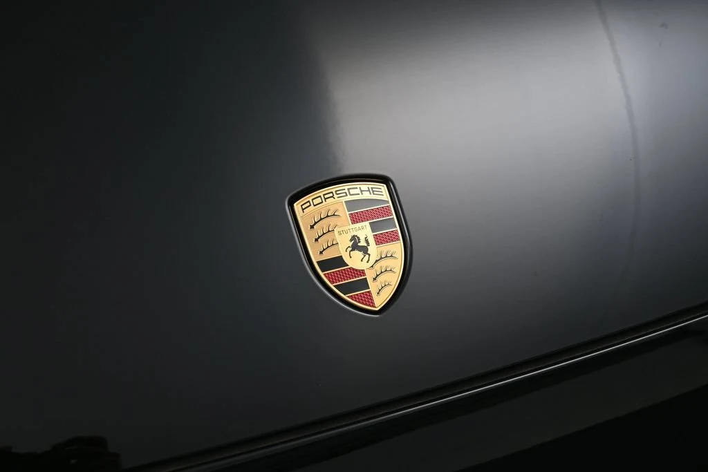 2026 Porsche Cayenne S Electric Coupe, detail