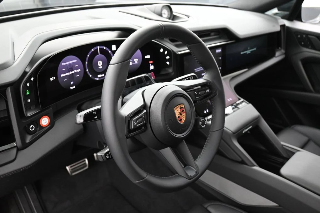 2026 Porsche Cayenne S Electric Coupe interior, Black
