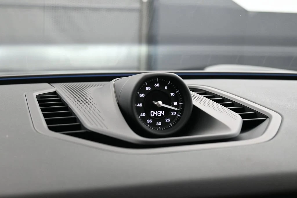 2026 Porsche Cayenne S Electric Coupe interior, Black
