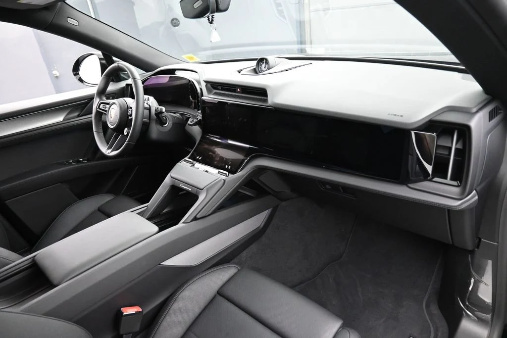 2026 Porsche Cayenne S Electric Coupe interior, Black