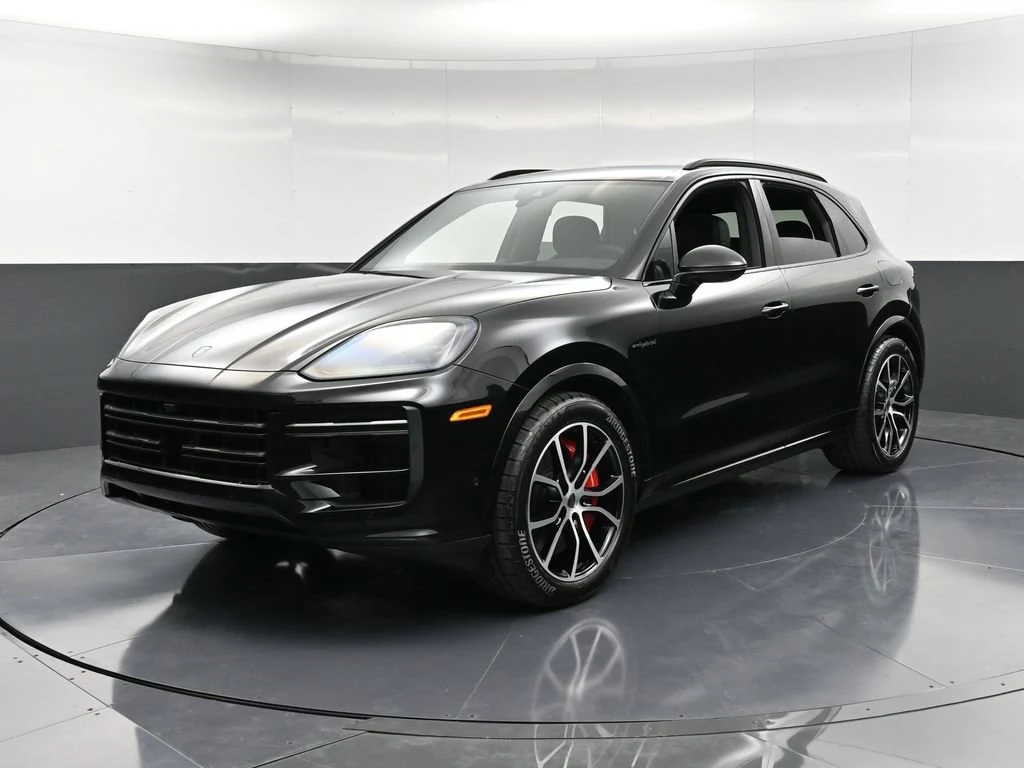2026 Porsche Cayenne Turbo E-Hybrid for sale, exterior, Black