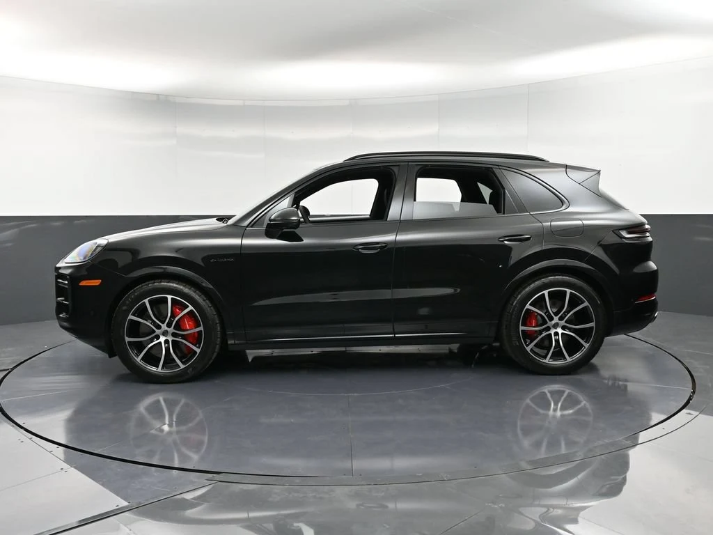 2026 Porsche Cayenne Turbo E-Hybrid for sale, exterior, Black
