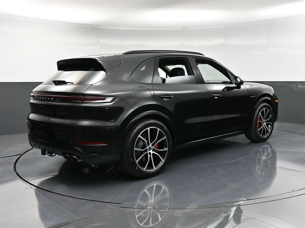 2026 Porsche Cayenne Turbo E-Hybrid for sale, exterior, Black
