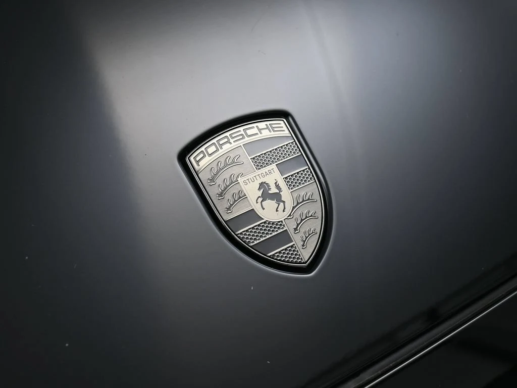 2026 Porsche Cayenne Turbo E-Hybrid, detail