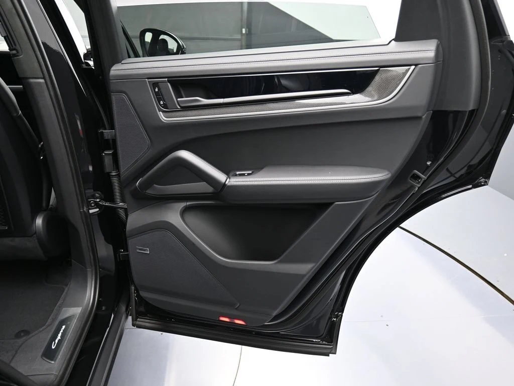 2026 Porsche Cayenne Turbo E-Hybrid interior, door panel, Black
