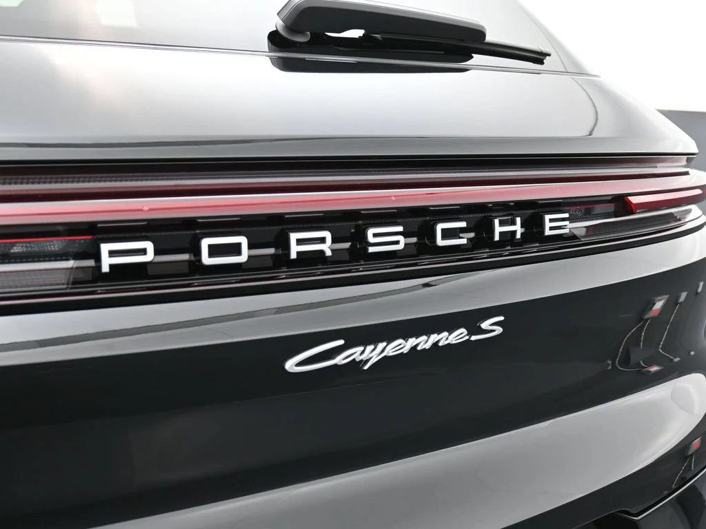 2026 Porsche Cayenne S E-Hybrid for sale, photo 13 of 30