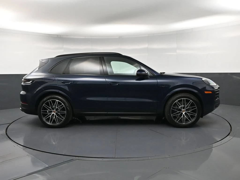 2026 Porsche Cayenne E-Hybrid for sale, exterior, Blue