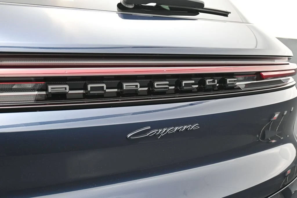 2026 Porsche Cayenne E-Hybrid for sale, exterior, Blue