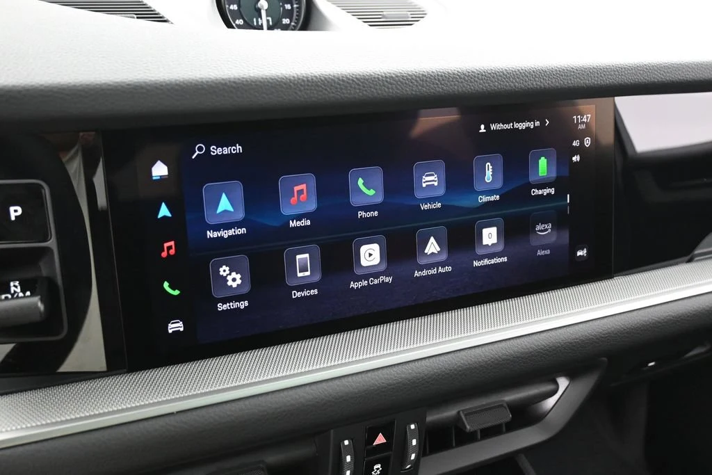 2026 Porsche Cayenne E-Hybrid interior, Black