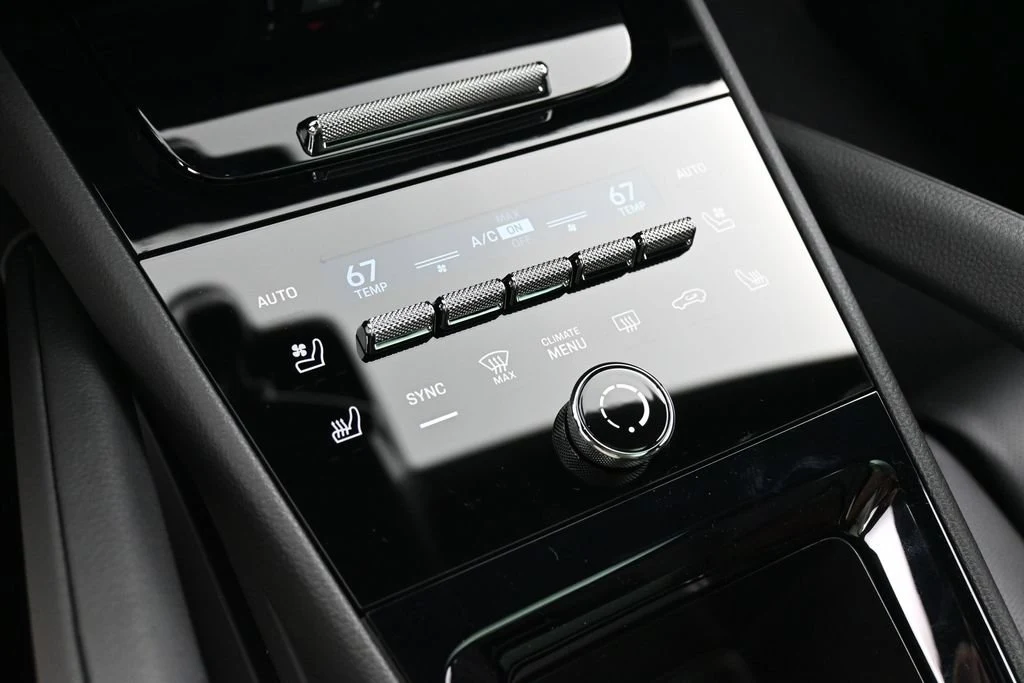 2026 Porsche Cayenne E-Hybrid interior, center console, Black