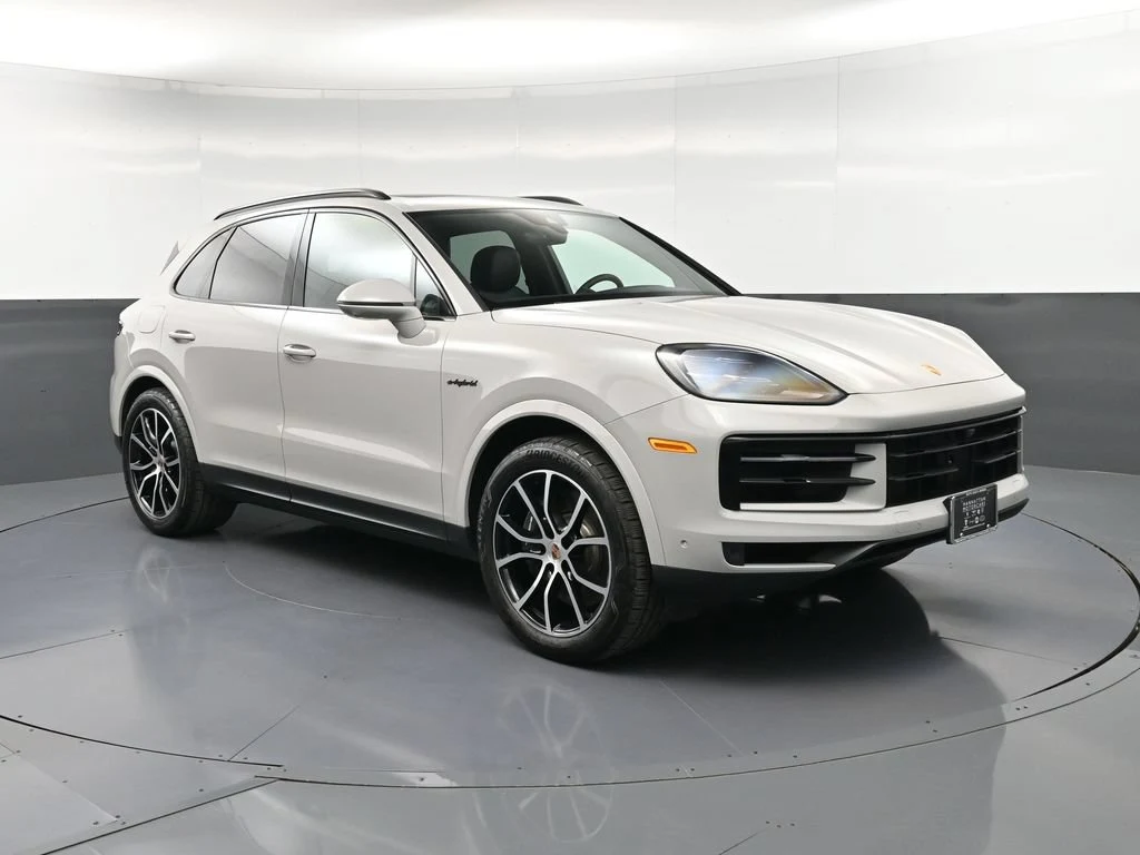 2026 Porsche Cayenne E-Hybrid for sale, front three-quarter view, Grey