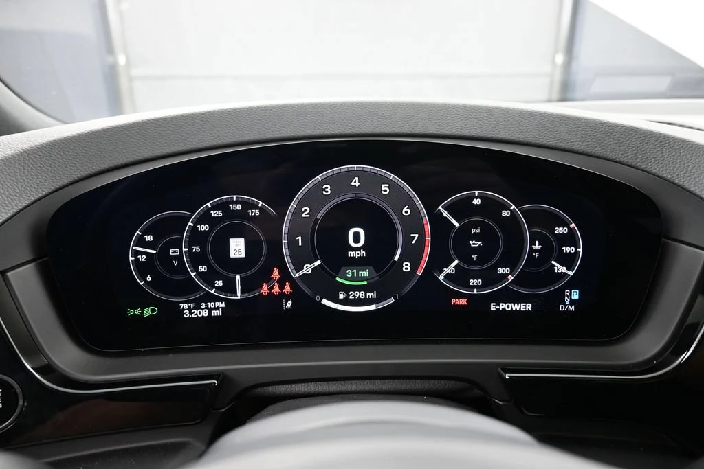 2026 Porsche Cayenne E-Hybrid interior, Black