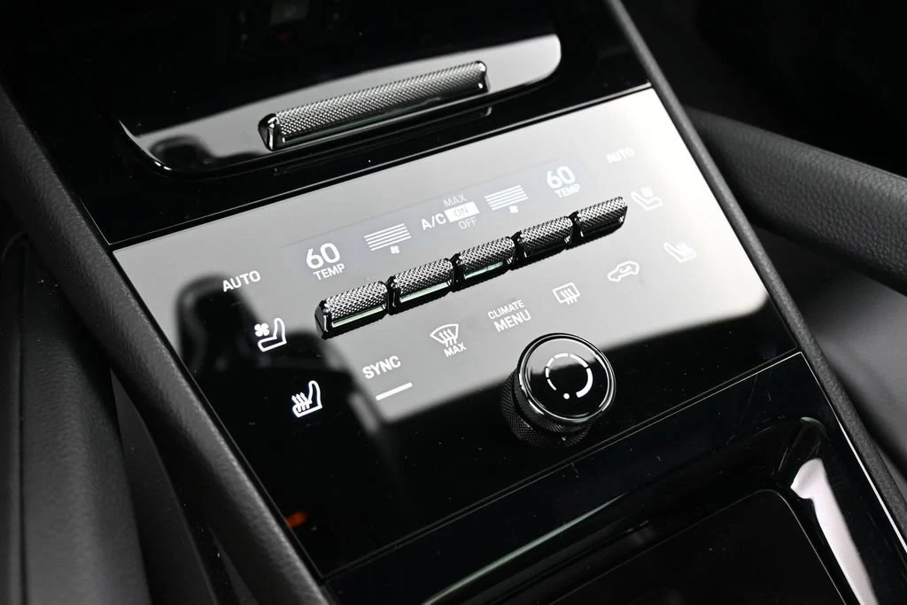 2026 Porsche Cayenne E-Hybrid interior, center console, Black