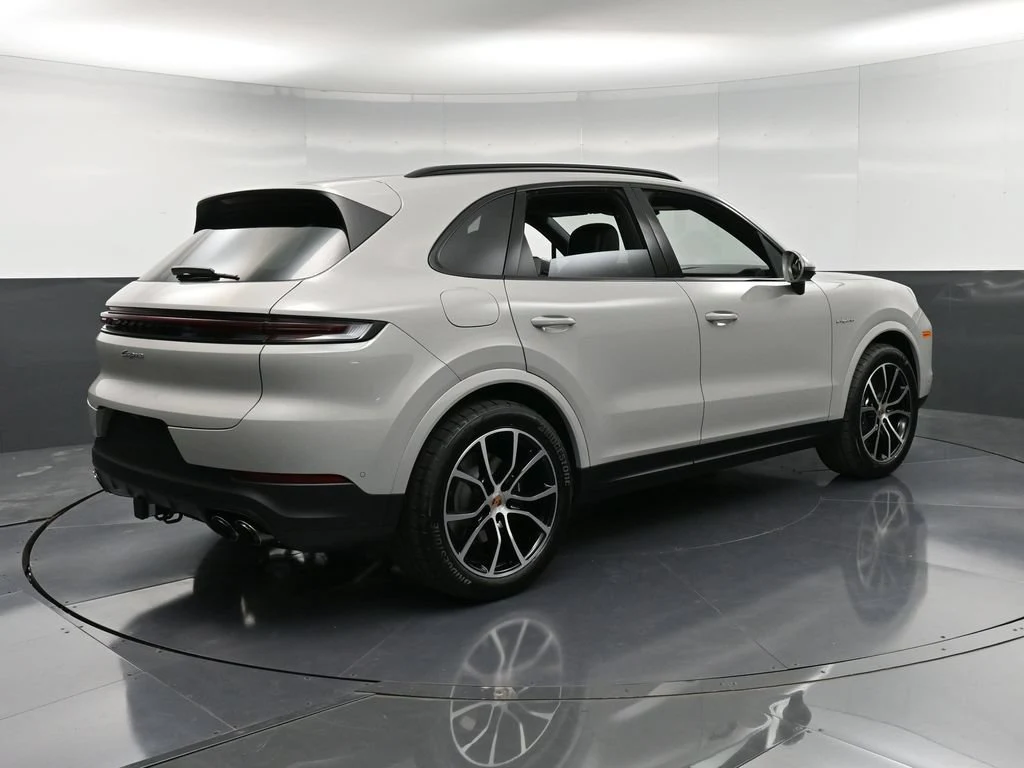 2026 Porsche Cayenne E-Hybrid for sale, exterior, Grey