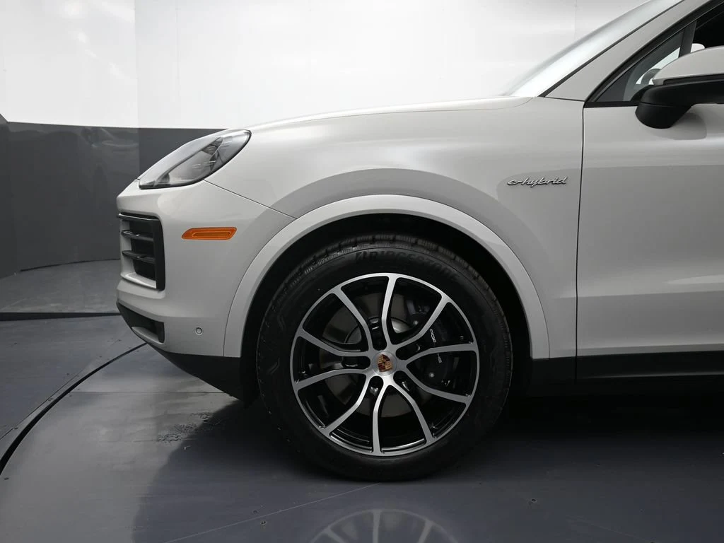 2026 Porsche Cayenne E-Hybrid for sale, exterior, Grey