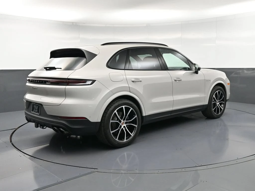 2026 Porsche Cayenne E-Hybrid for sale, exterior, Grey